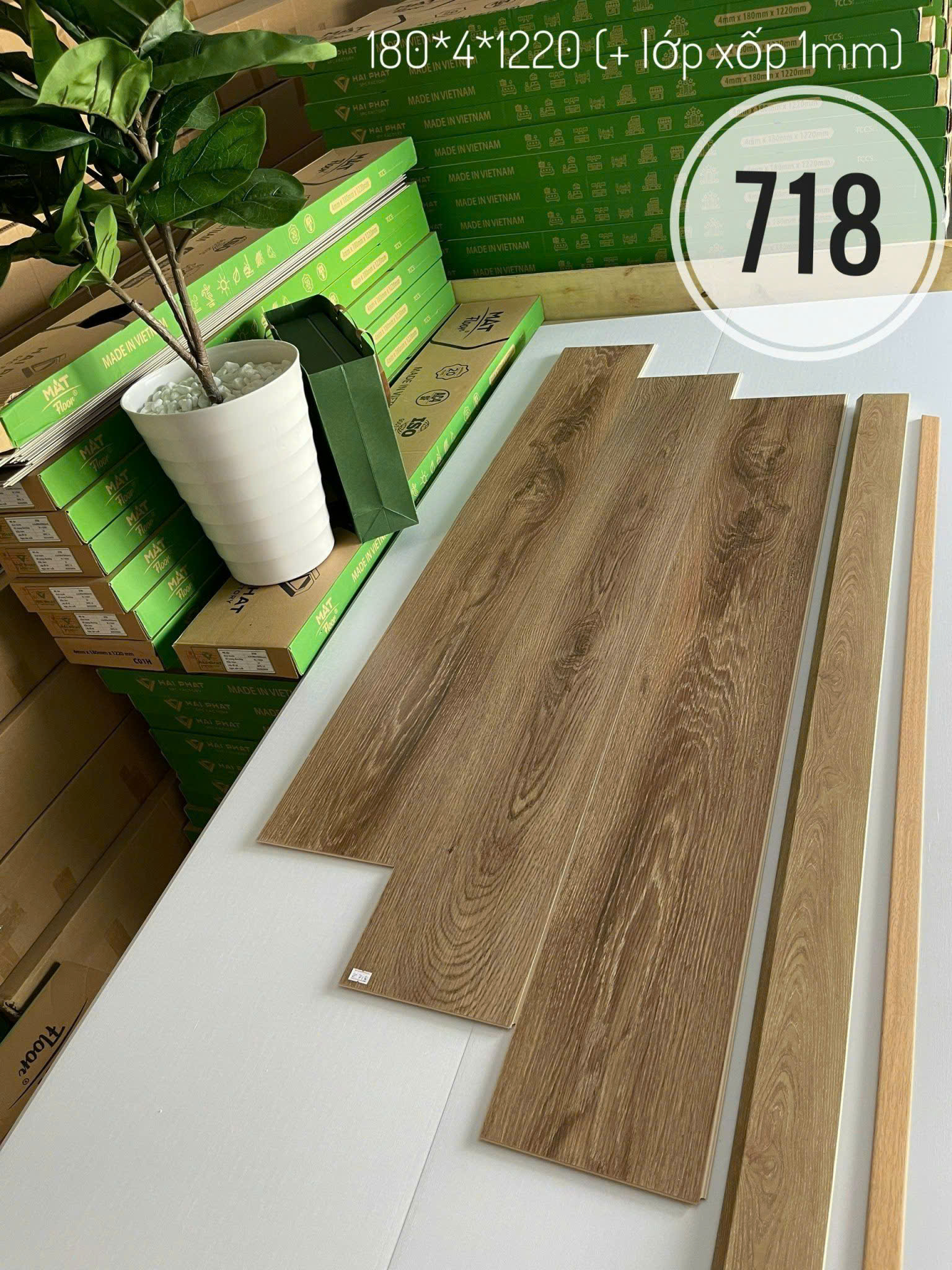 Sàn Nhựa Hèm Khóa Giả Gỗ SPC 4MM MAT Floor-718