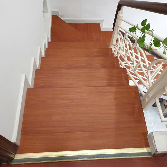 Cổ Bậc Cầu Thang Nhựa Giả Gỗ Galawood CB-917