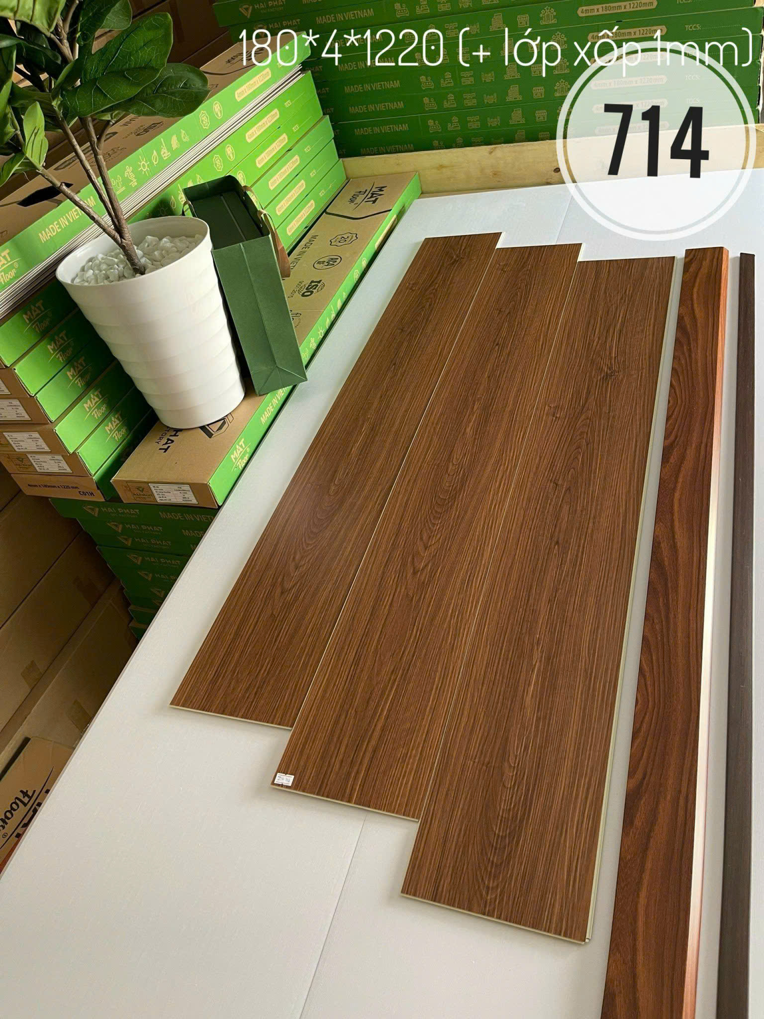 Sàn Nhựa Hèm Khóa Giả Gỗ SPC 4MM MAT Floor-714