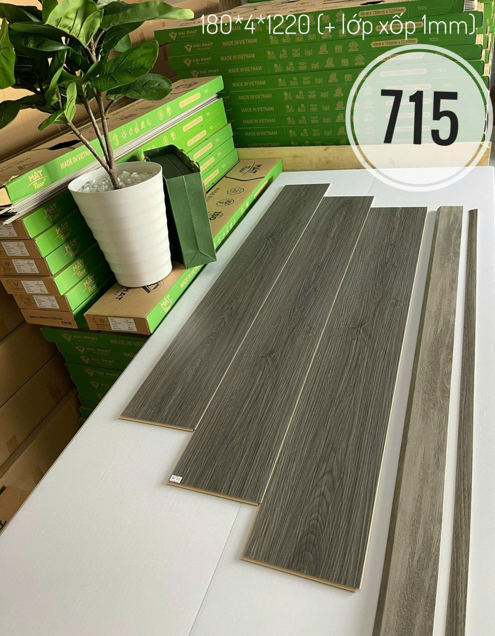 Sàn Nhựa Hèm Khóa Giả Gỗ SPC 4MM MAT Floor-715